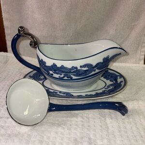 Bombay Company “Asian Garden” Gravy Boat Set